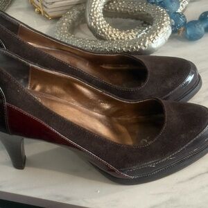 Elegant Black and Brown Women's Heels
